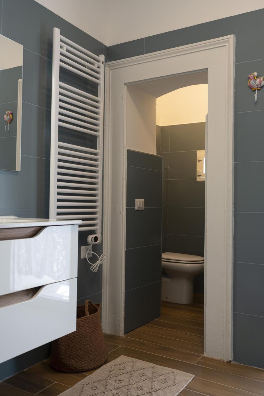 Palazzo Manzoni Apartments Бари Номер фото