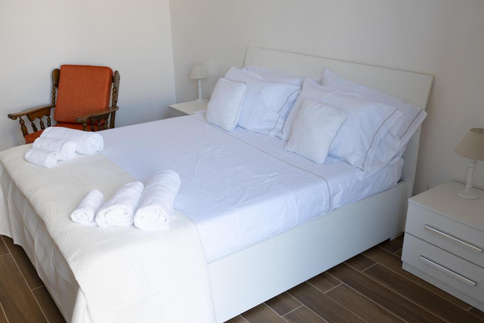 Palazzo Manzoni Apartments Бари Номер фото